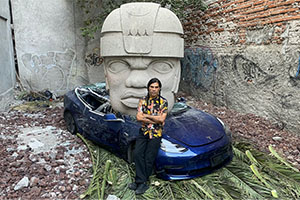 Getting a Head with a Tesla: Sculptor Chavis Mármol